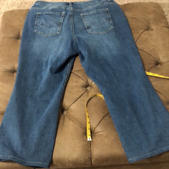 Maurice’s High Rise Curvy Jeans, size 16W short - Picture 5 of 8
